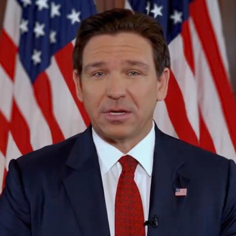 Ron DeSantis abandona la campaña presidencial en EU y respalda a Trump