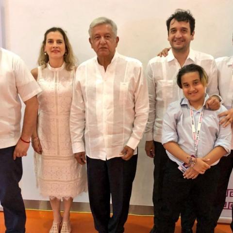 "NYT involucrará a mis hijos con el crimen organizado", adelanta López Obrador 