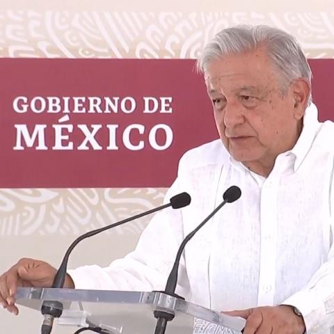 Artículo 19 condena la exposición de datos personales de periodista por parte de AMLO