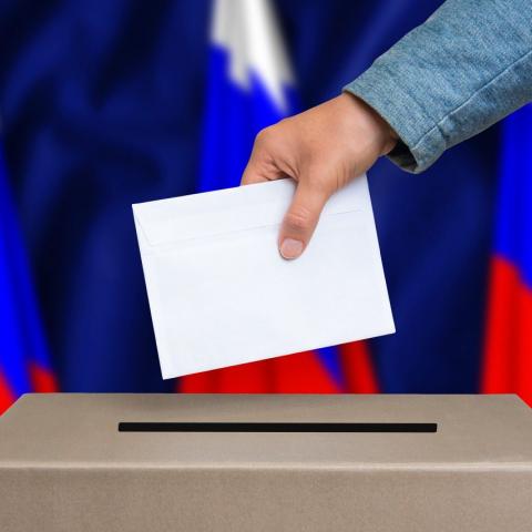 Población extendida vota primero en elecciones presidenciales de Rusia