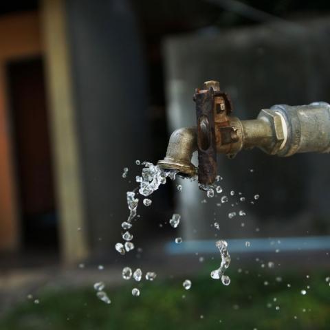 Por mantenimiento en pozo, servicio de agua será intermitente en estas colonias