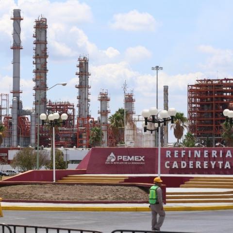 Gobierno de Nuevo León clausura la refinería de Cadereyta