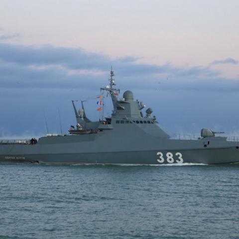 Ucrania hunde otro buque de guerra ruso con drones marinos 