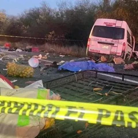 Nueve muertos y tres heridos en choque carretero en Tamaulipas