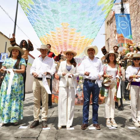 La gobernadora realizó el tradicional recorrido inaugural de la Feria Nacional de San Marcos 2024