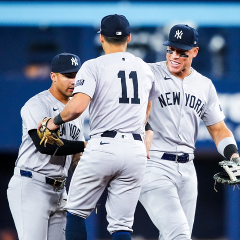 YANKEES VS BLUE JAYS