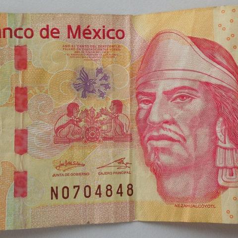 Dinero mexicano 