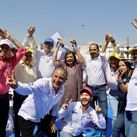 Marko Cortés acuerda "voto lineal" con gobernadores del PAN a favor de Xóchitl Gálvez