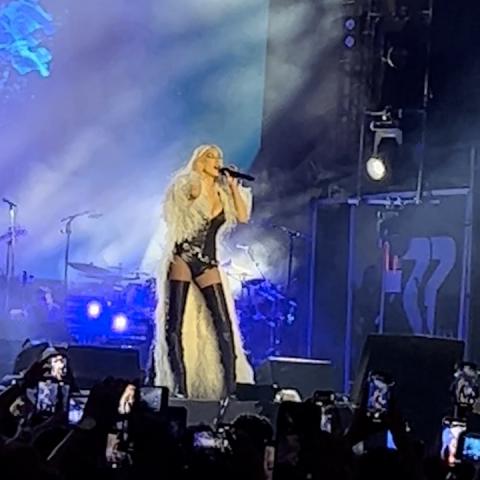 Terminó la espera! Christina Aguilera se presentó en la Feria de San Marcos