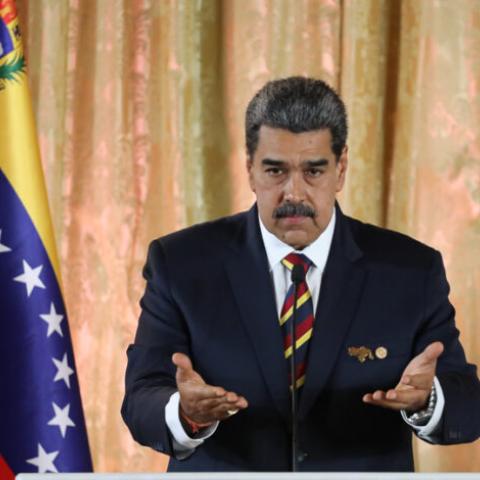 Venezuela anuncia cierre de embajada en Ecuador en apoyo a México