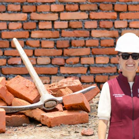 Sheinbaum asegura que construyó su casa con sus manos; "paleando cuando estaba embarazada"