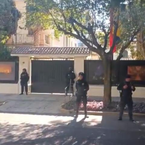 Blindan embajada de Ecuador en CDMX ante posibles manifestaciones