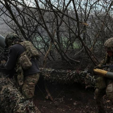 EU recluta a miembros de cárteles para la guerra en Ucrania, acusa Rusia