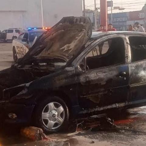 Estaba en el estacionamiento de una tienda en Ecuador y José María Chávez