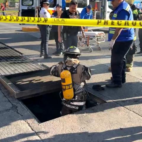 Mueren dos personas en situación de calle por incendio dentro de un caimán