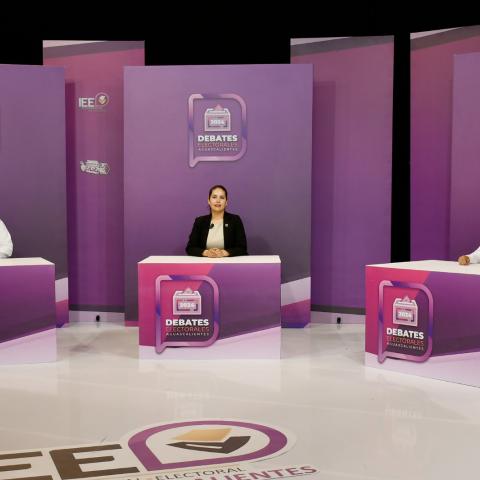 En debate por la presidencia de Pabellón de Arteaga, candidatos se señalan de omisión y corrupción