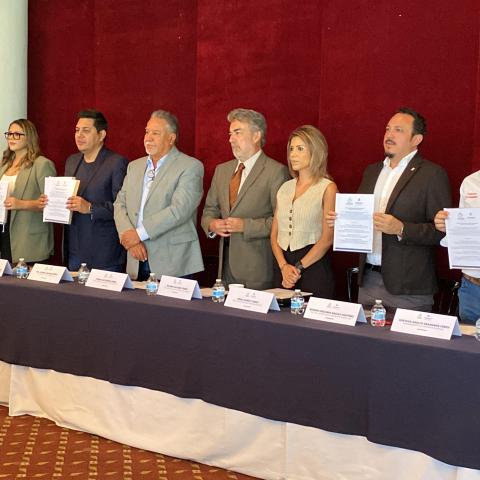 Firma del  compromiso político ciudadano en favor de la transparencia