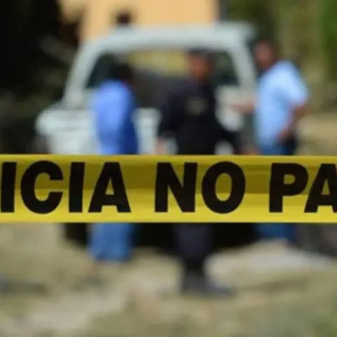 Hombre muere electrocutado durante inundación en su casa, en Nuevo León