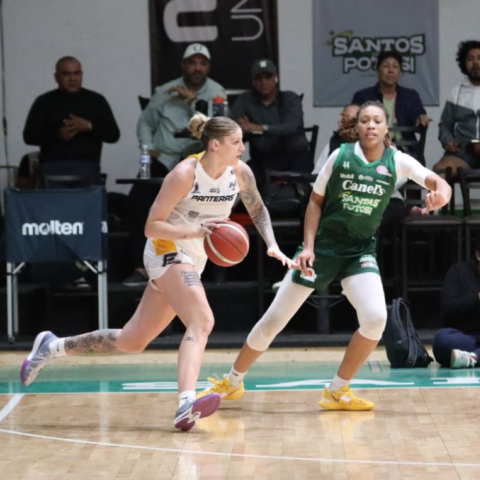 SANTAS VS PANTERAS FEMENIL