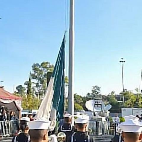 Izamiento de bandera 