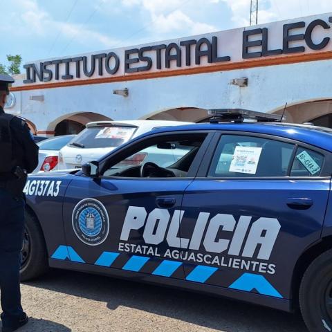 Policía, IEE