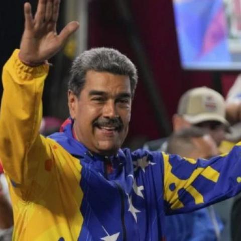 Maduro festeja el triunfo 