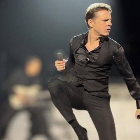 Luis Miguel es el primer latino en obtener este logro en España