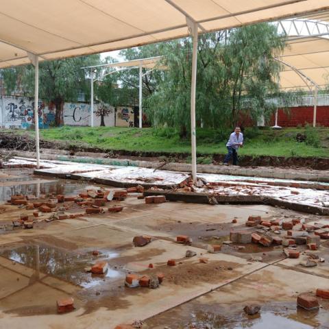 Barda caída en escuela primaria "Isidro Salazar"