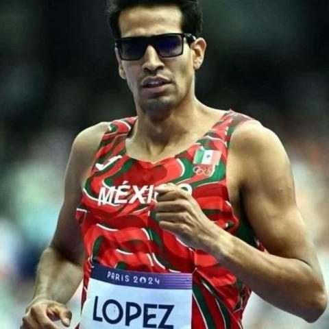  Tonatiú López