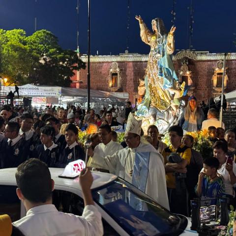 Miles de personas congregadas en la peregrinación de los transportistas a la Virgen de la Asunción