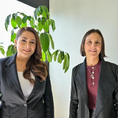 Tere Jiménez y Luz Elena González Escobar