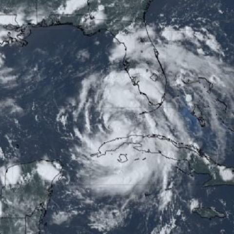 Florida, en estado de emergencia por "Debby"; SRE emite recomendaciones para mexicanos