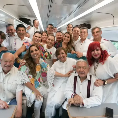 Morenistas en el Tren Maya