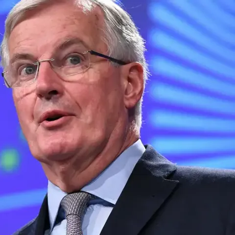 Michel Barnier, del partido conservador francés Les Republicains