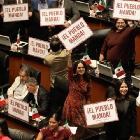 suspender o posponer la entrada en vigor de la reforma constitucional en materia judicial.