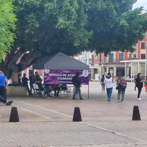 Trabajadores del Poder Judicial instalan módulo informativo sobre la reforma judicial en medio de paro indefinido