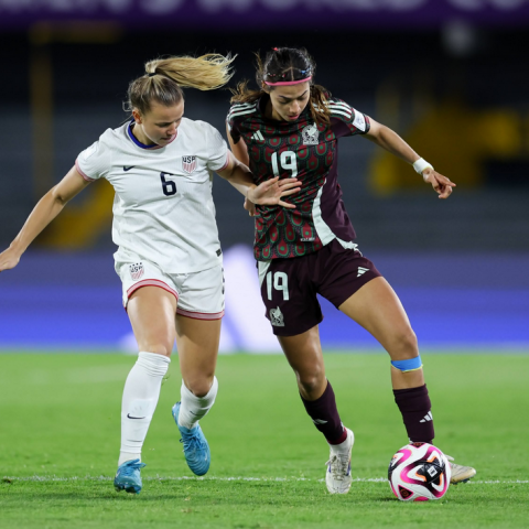 México 2-3 Estados Unidos