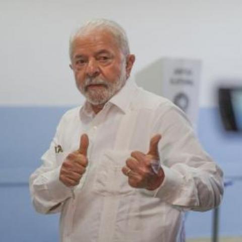  avión en que el presidente brasileño Luiz Inácio Lula da Silva, con problema tecnicos.