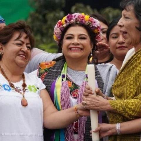  Clara Brugada tras asumir la jefatura de gobierno de la CDMX.