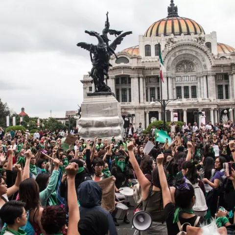 Iglesia católica pide a Congreso de CDMX evaluar iniciativa para despenalizar el aborto 