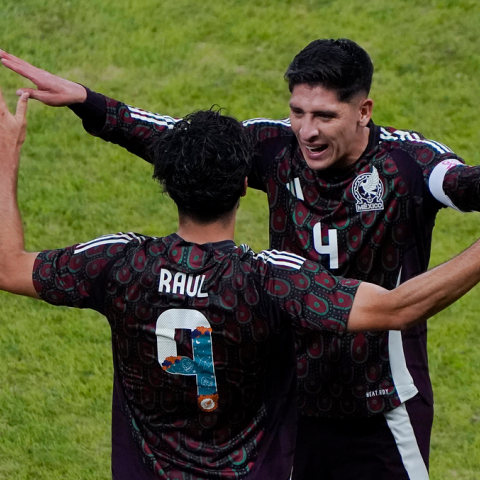 México 2-0 Estados Unidos