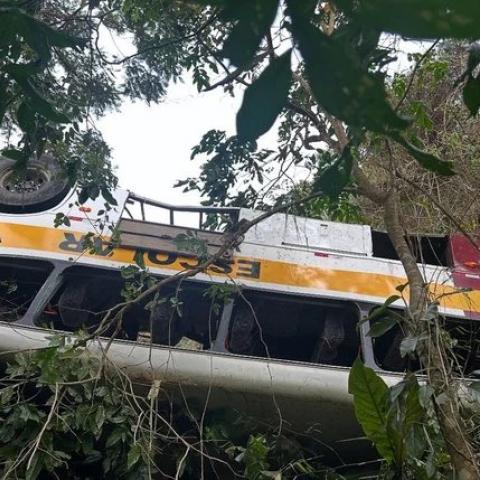 Mueren 23 personas en un accidente de autobús en Brasil 