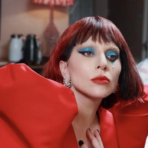 Lady Gaga estará en la segunda temporada de la serie "Merlina"