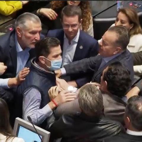 altercado en el senado