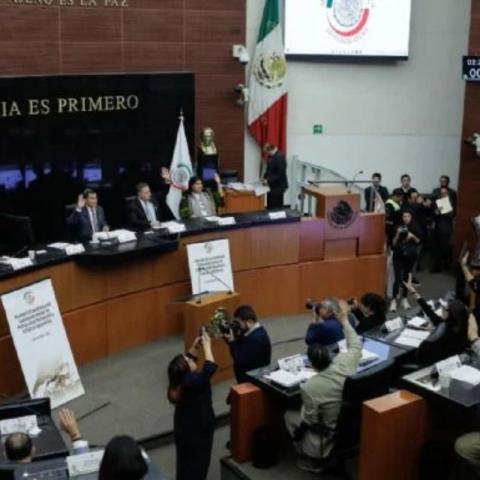 Senado aprueba leyes secundarias para la protección de las mujeres y la igualdad salarial.