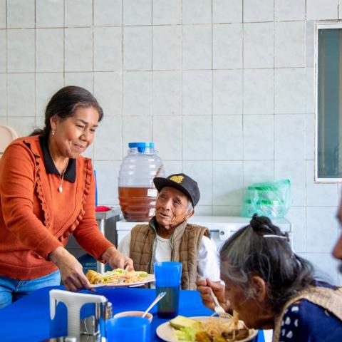 Comedor para adultos mayores 