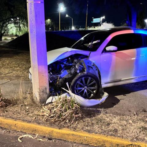 Mujer manejaba su vehículo a exceso de velocidad y en estado de ebriedadn.