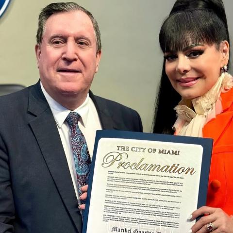 Declaran día oficial de Maribel Guardia en Miami