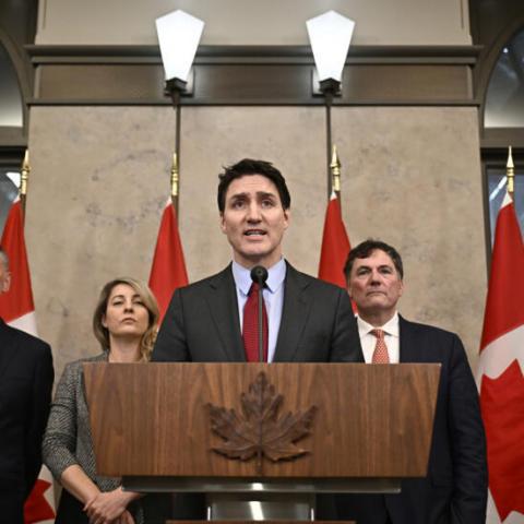 Ante aranceles, Trudeau pide a ciudadanos consumir productos canadienses 