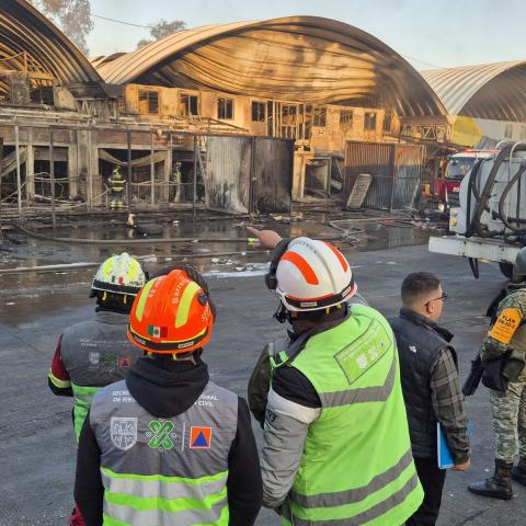 Control de incendio en Iztapalapa 